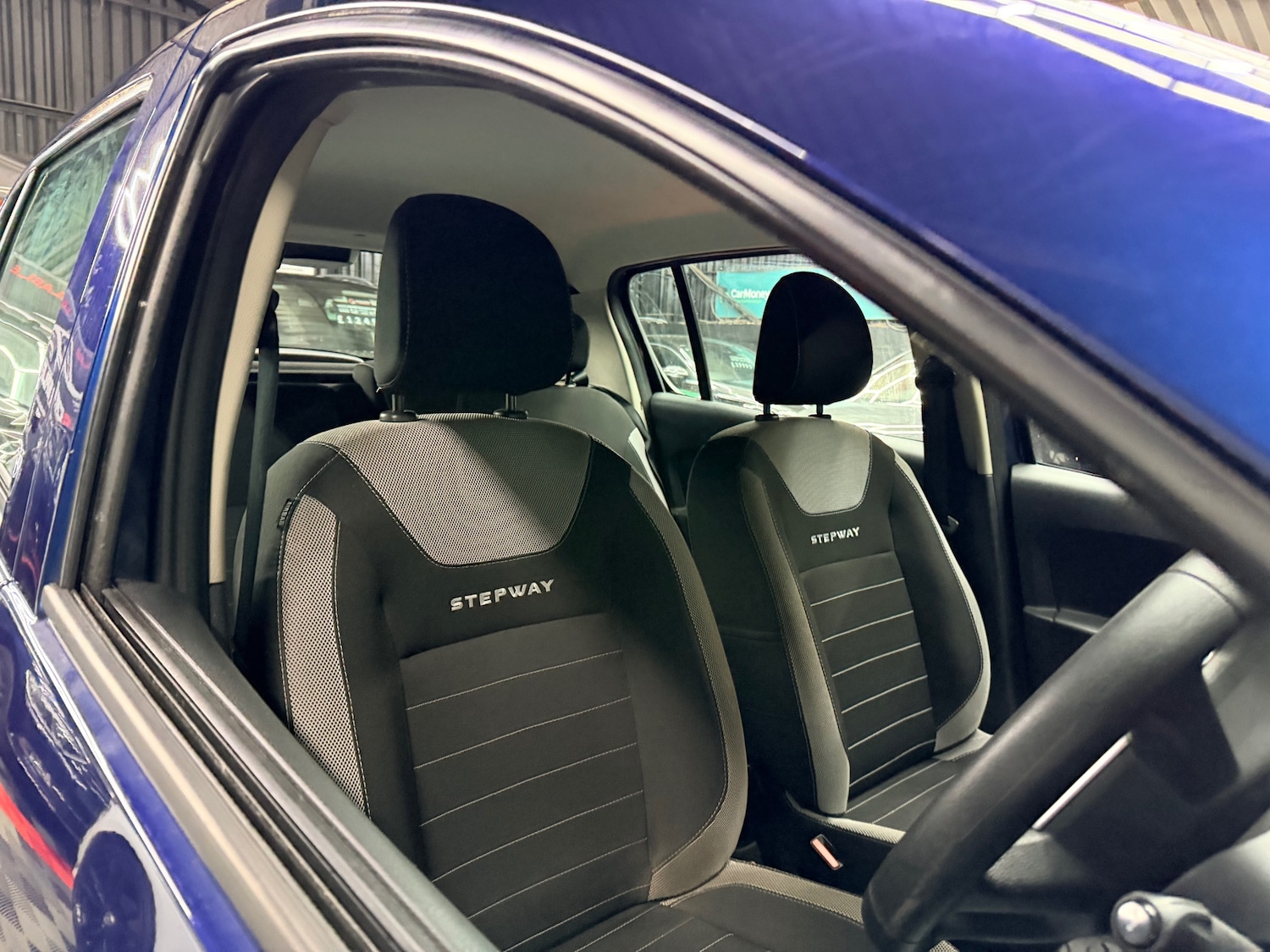 Used Dacia Sandero Stepway 2017 for sale - 77689523: Photo 14