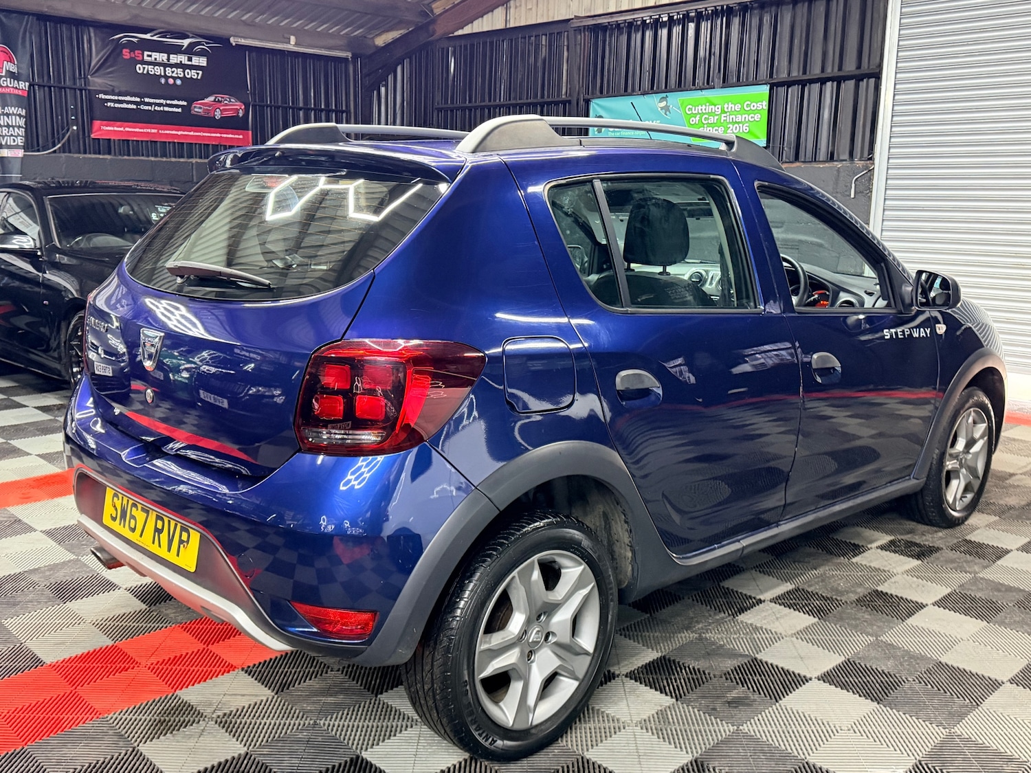 Used Dacia Sandero Stepway 2017 for sale - 77689523: Photo 3