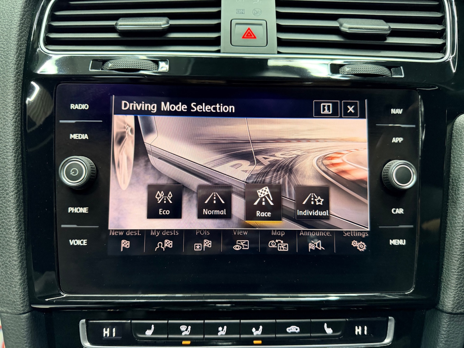 Used Volkswagen Golf 2019 for sale - 76650058: Photo 32