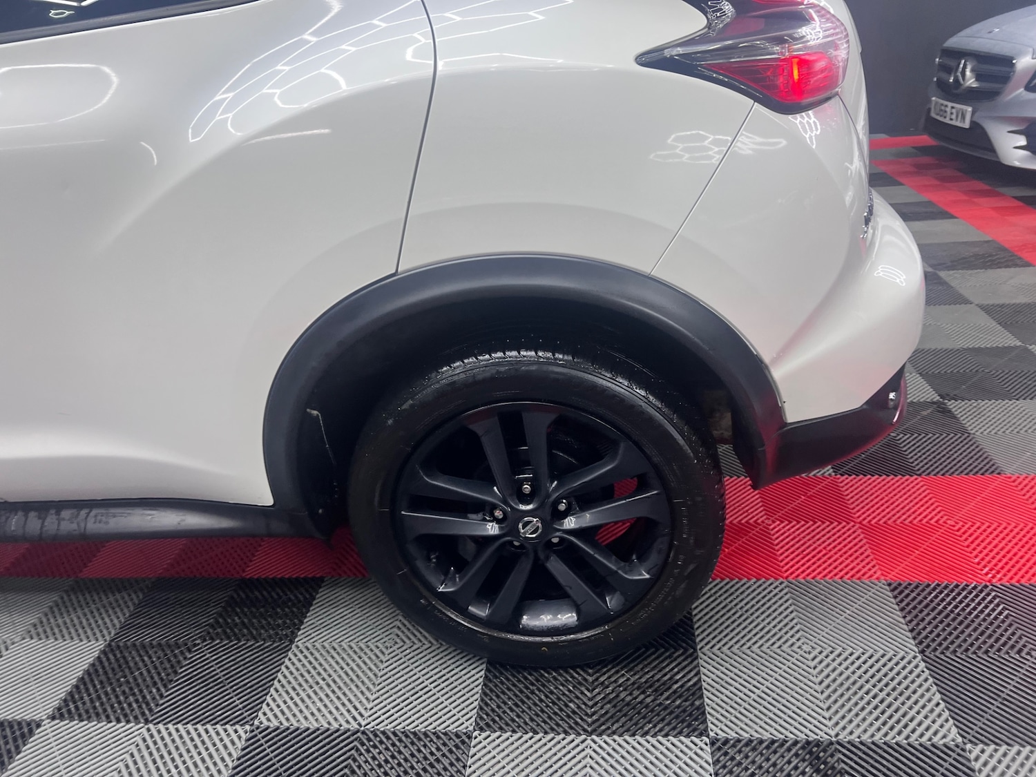 Used Nissan Juke 2017 for sale - 76157307: Photo 18