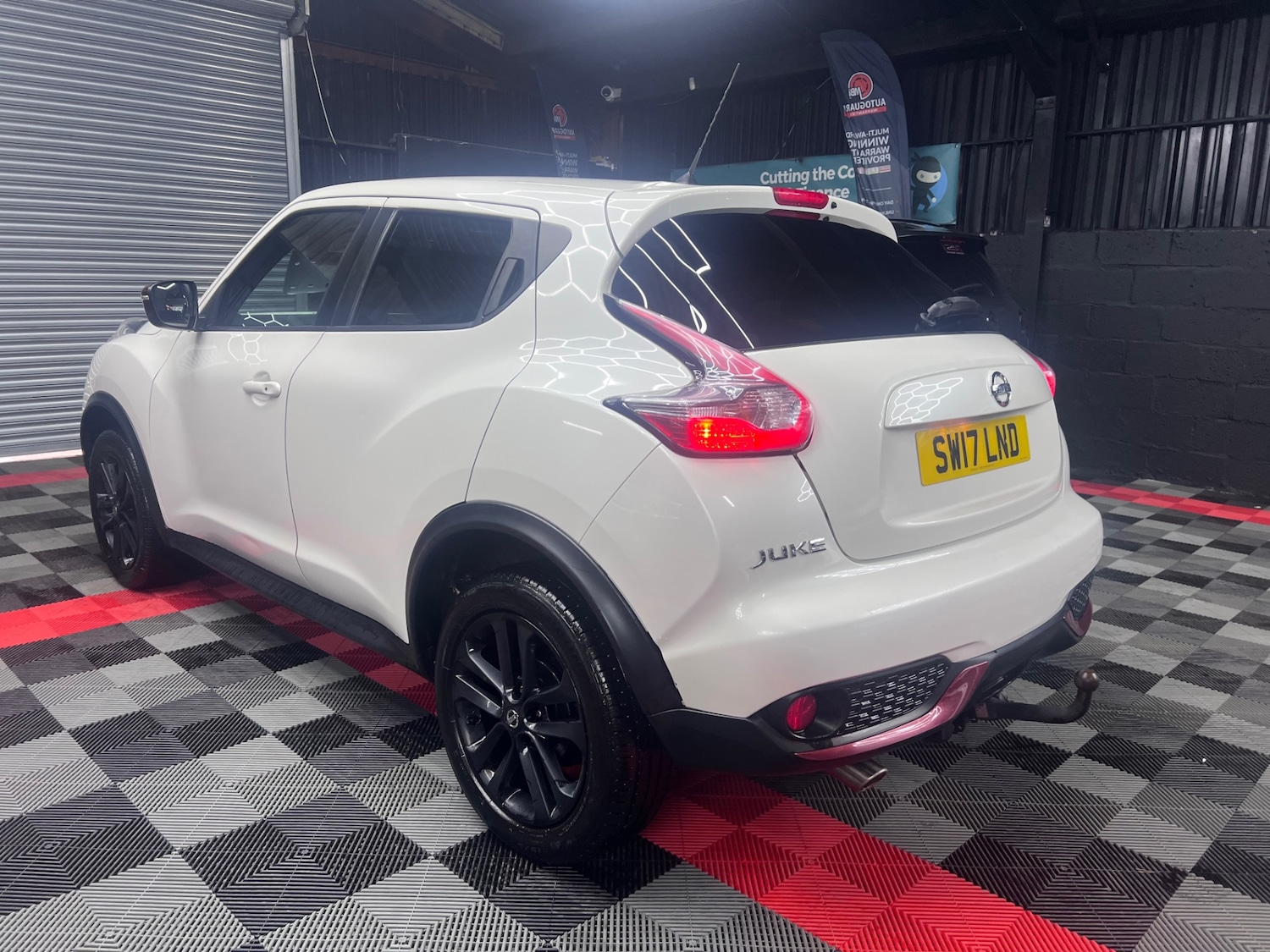Used Nissan Juke 2017 for sale - 76157307: Photo 3
