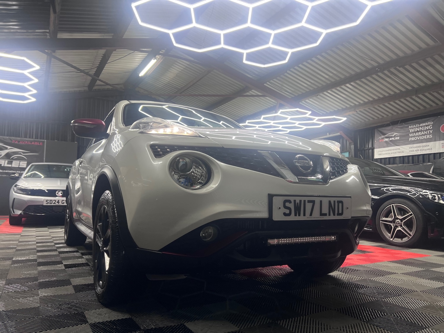 Used Nissan Juke 2017 for sale - 76157307: Photo 8