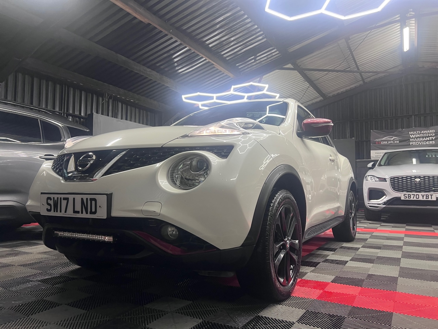 Used Nissan Juke 2017 for sale - 76157307: Photo 9