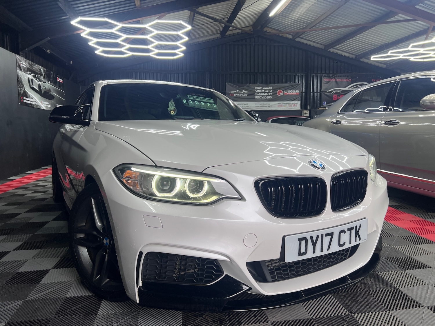 Used BMW 2 Series 2017 for sale - 76252410: Photo 1