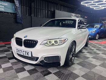Used BMW 2 Series 2017 for sale - 76252410: Photo