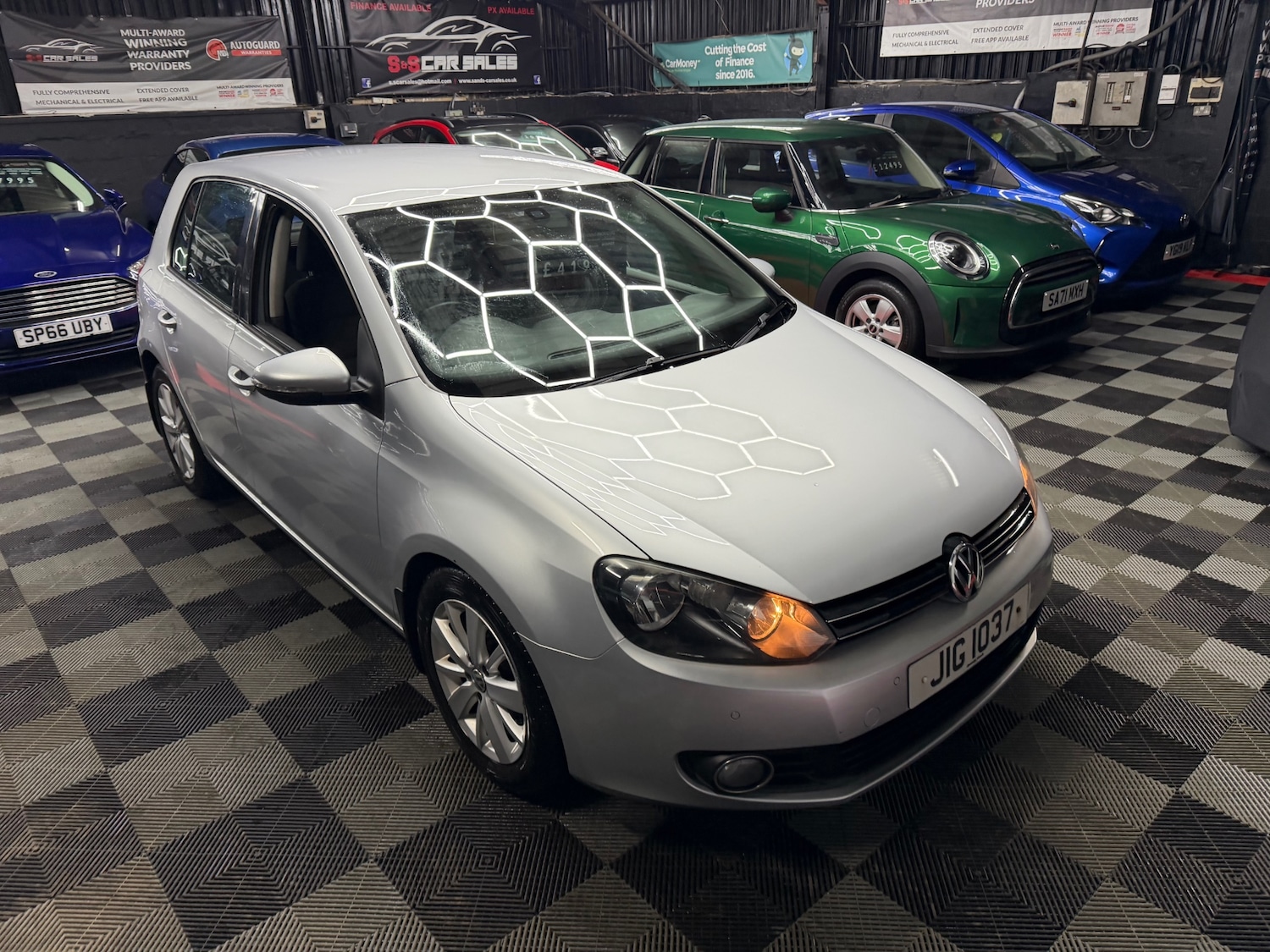 Used Volkswagen Golf 2010 for sale - 77406185: Photo 11