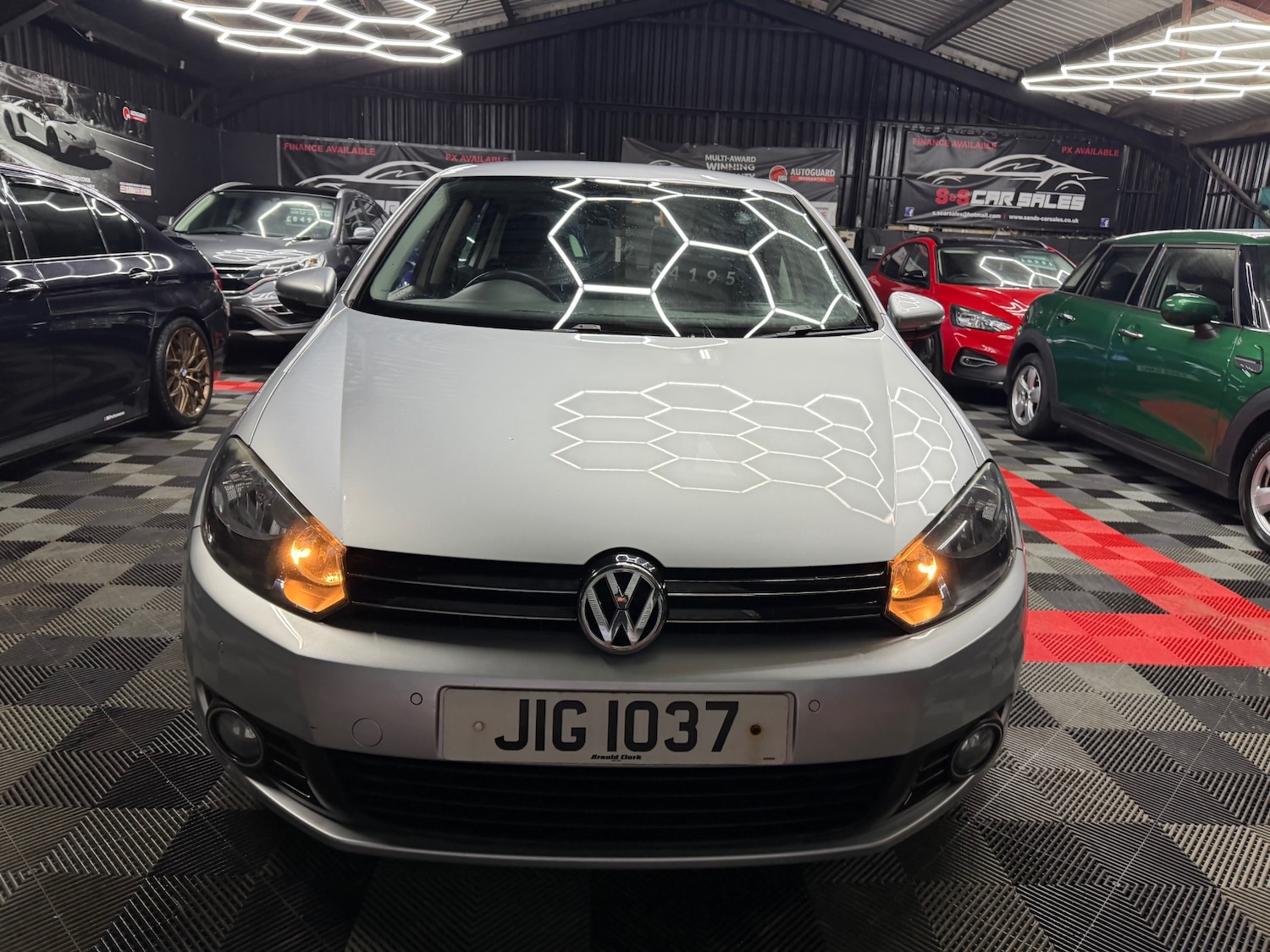 Used Volkswagen Golf 2010 for sale - 77406185: Photo 6