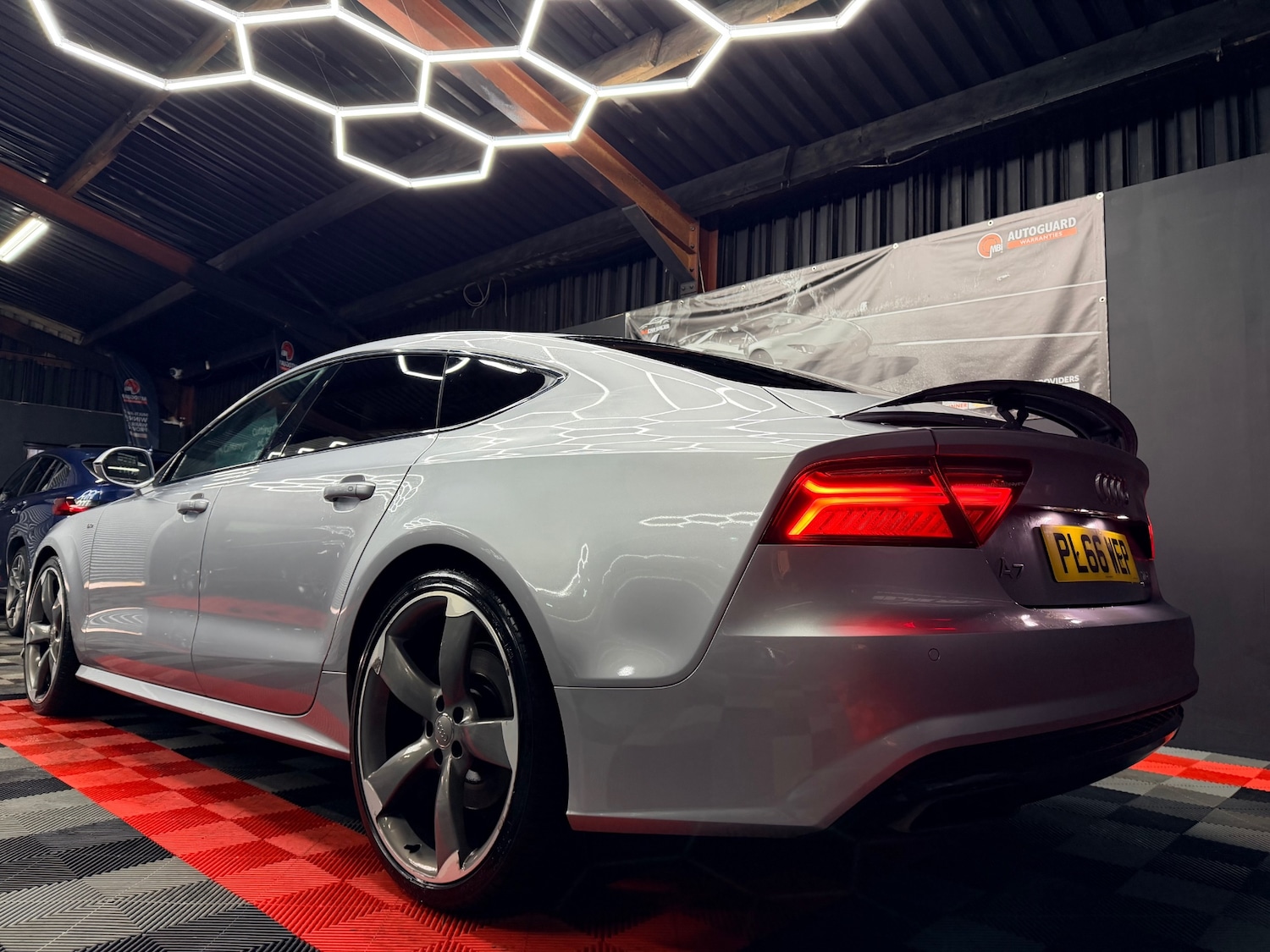 Used Audi A7 2017 for sale - 76776502: Photo 4