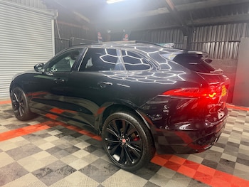 Used Jaguar F-Pace 2016 for sale - 78976622: Photo