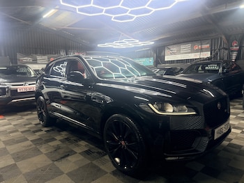 Used Jaguar F-Pace 2016 for sale - 78976622: Photo
