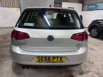 Used Volkswagen Golf 2017 for sale - 74802211: Photo