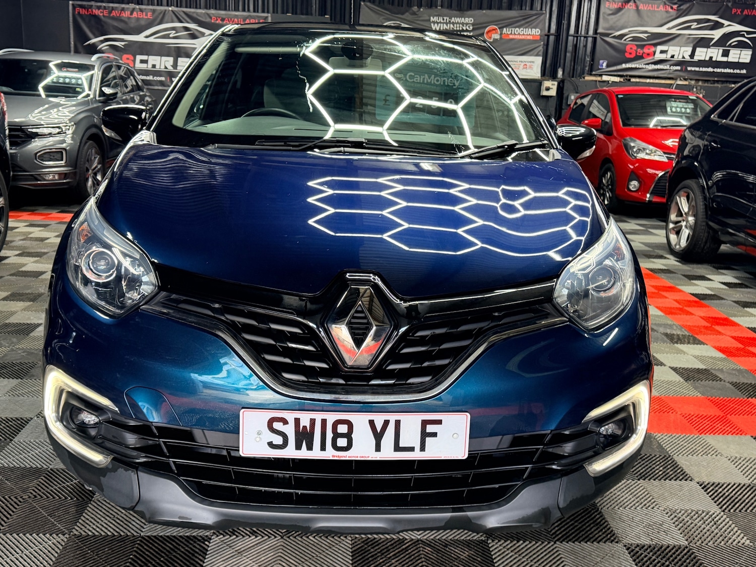 Used Renault Captur 2018 for sale - 77264672: Photo 5