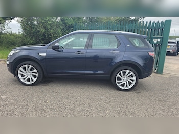Used Land Rover Discovery Sport 2017 for sale - 78750415: Photo