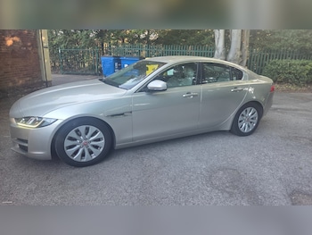 Used Jaguar XE 2016 for sale - 79203855: Photo