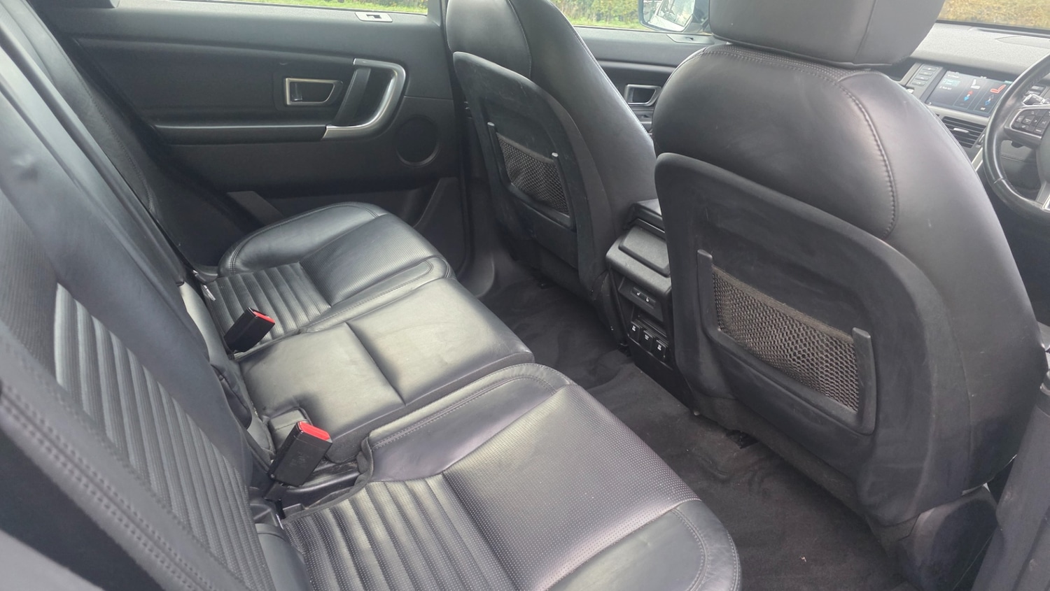 Used Land Rover Discovery Sport 2015 for sale - 76387386: Photo 11