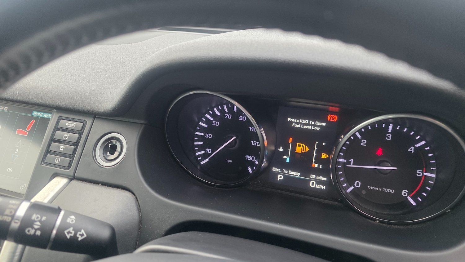 Used Land Rover Discovery Sport 2015 for sale - 76387386: Photo 14