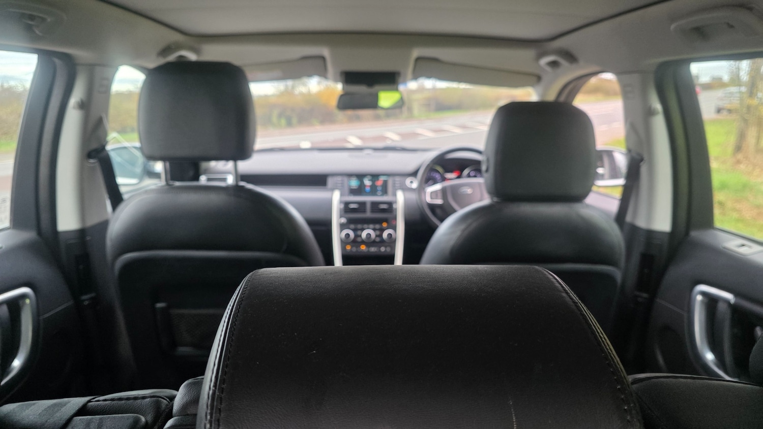 Used Land Rover Discovery Sport 2015 for sale - 76387386: Photo 7