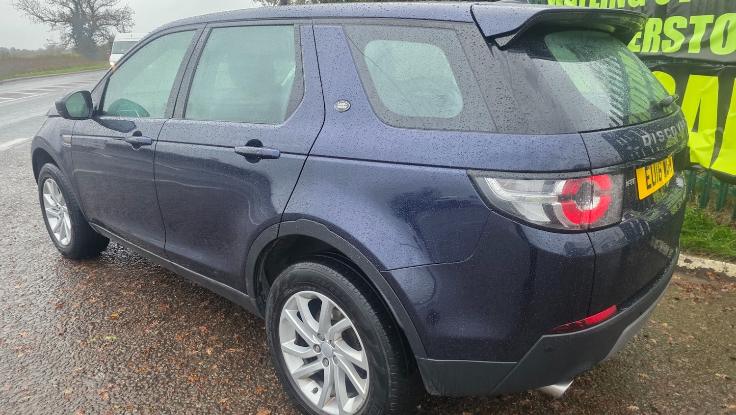 Used Land Rover Discovery Sport 2016 for sale - 77235410: Photo 2