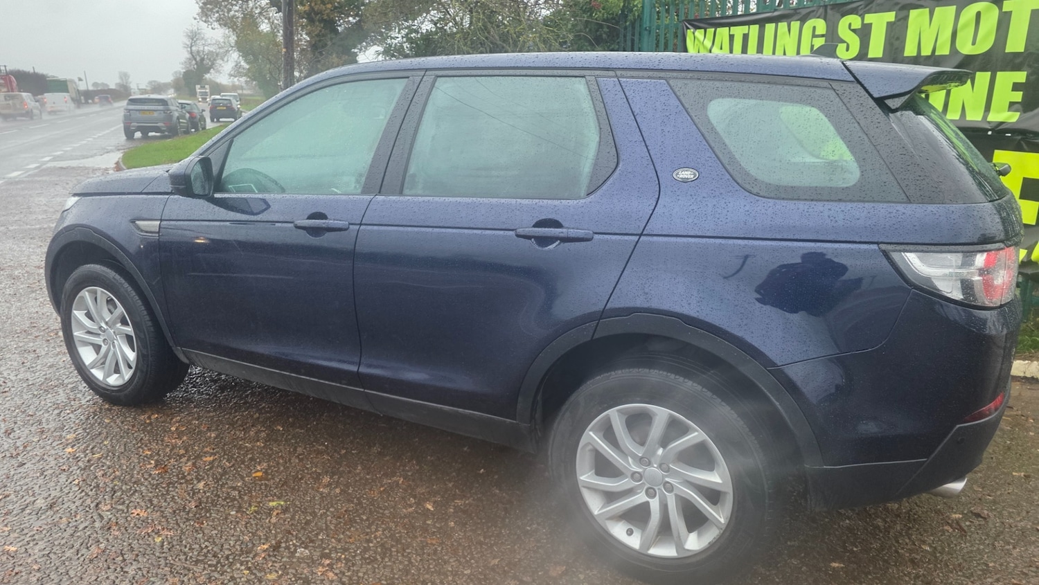 Used Land Rover Discovery Sport 2016 for sale - 77235410: Photo 3