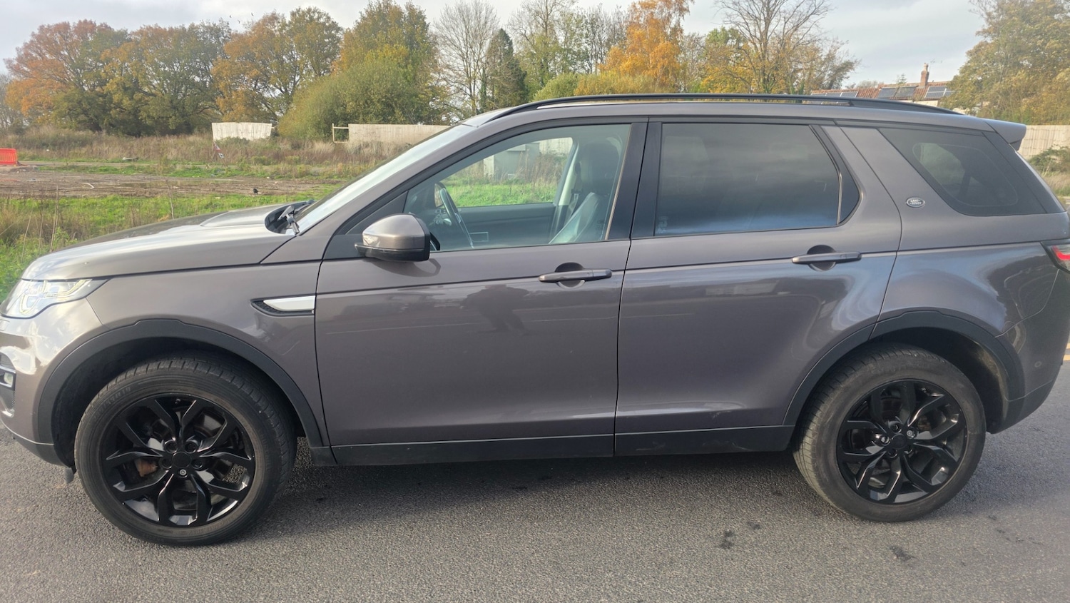Used Land Rover Discovery Sport 2016 for sale - 76497599: Photo 9