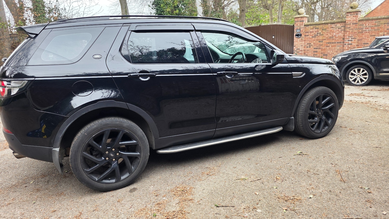 Used Land Rover Discovery Sport 2018 for sale - 78207029: Photo 11