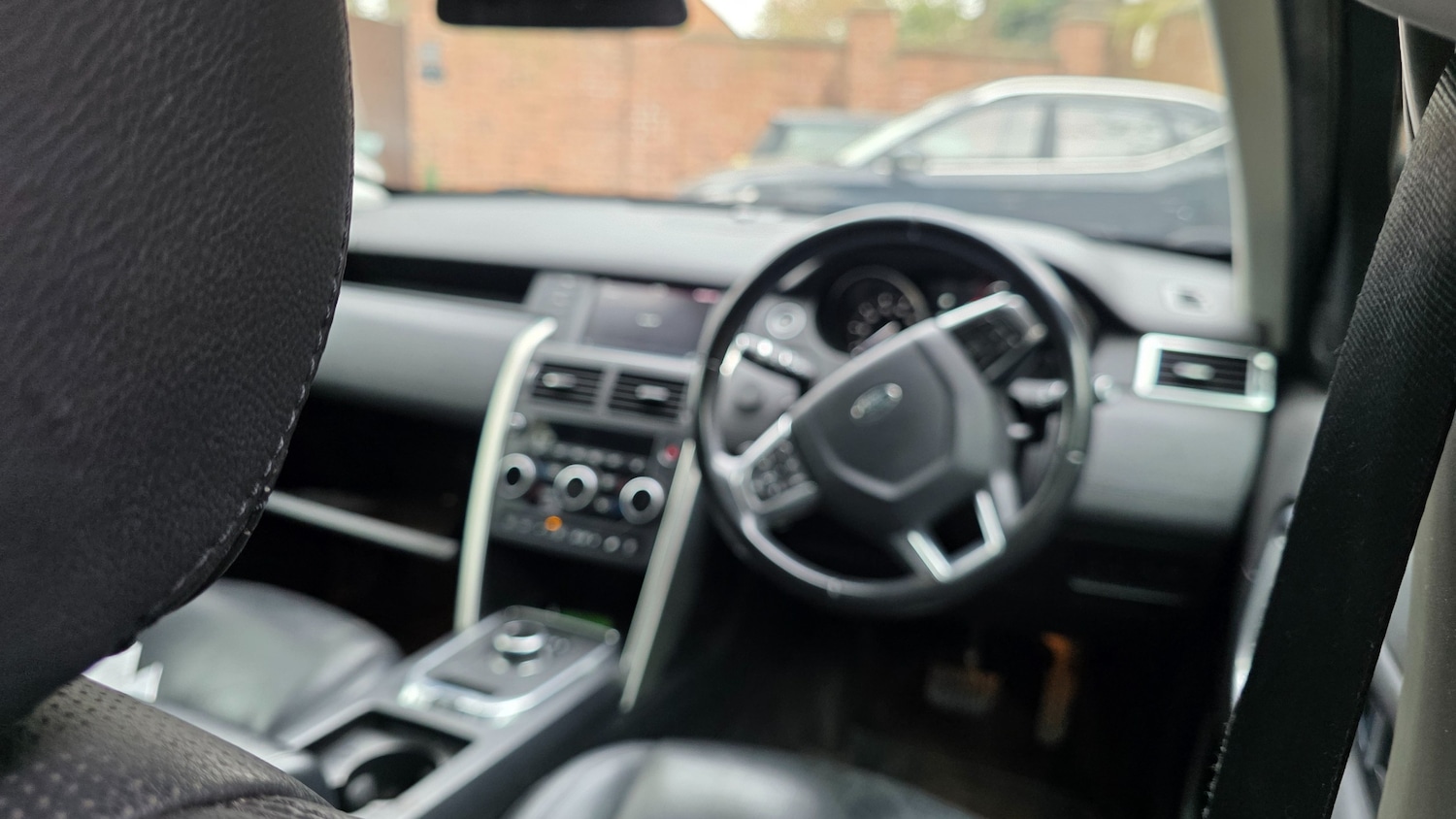 Used Land Rover Discovery Sport 2018 for sale - 78207029: Photo 13