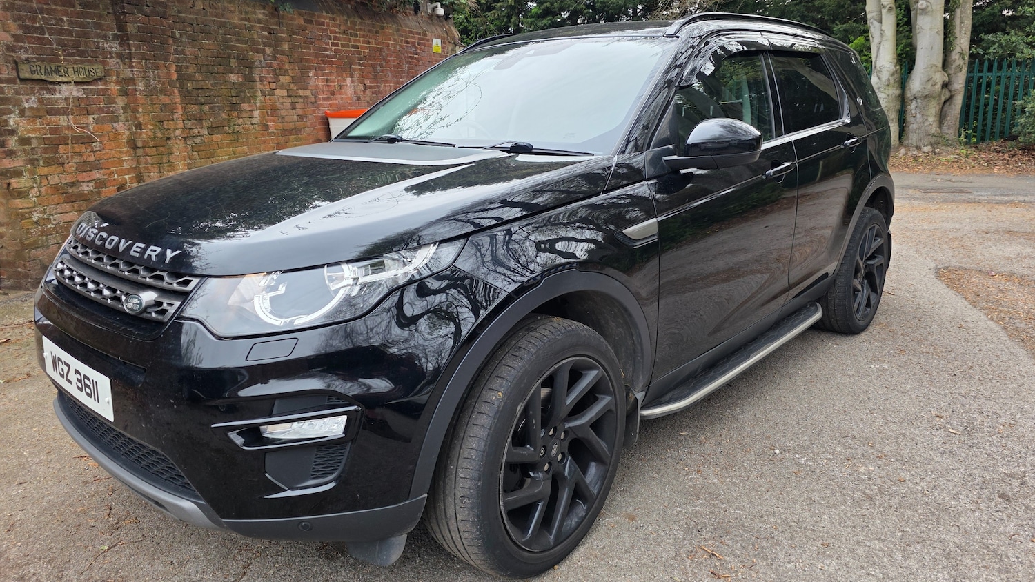 Used Land Rover Discovery Sport 2018 for sale - 78207029: Photo 3