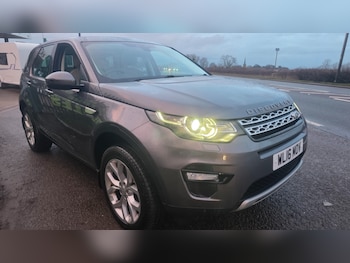 Used Land Rover Discovery Sport 2016 for sale - 77303846: Photo