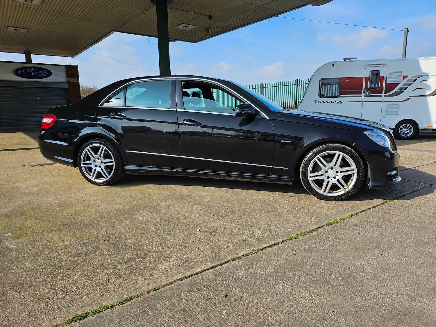 Used Mercedes-Benz E Class 2011 for sale - 77979112: Photo 15