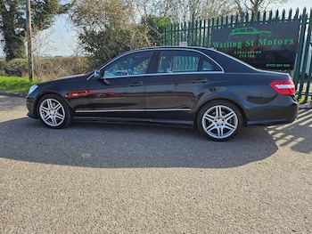 Used Mercedes-Benz E Class 2011 for sale - 77979112: Photo