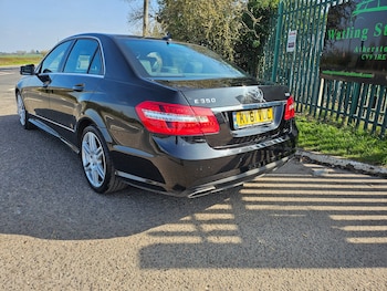 Used Mercedes-Benz E Class 2011 for sale - 77979112: Photo