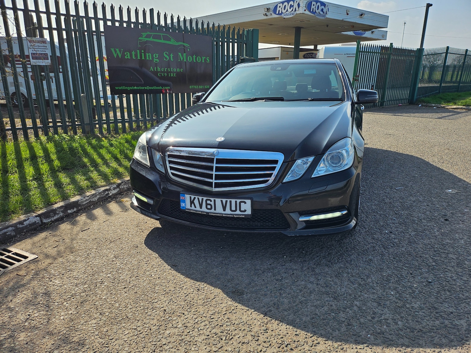 Used Mercedes-Benz E Class 2011 for sale - 77979112: Photo 5