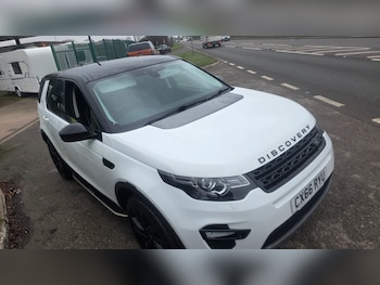 Used Land Rover Discovery Sport 2016 for sale - 77329397: Photo