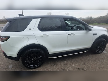 Used Land Rover Discovery Sport 2016 for sale - 77329397: Photo