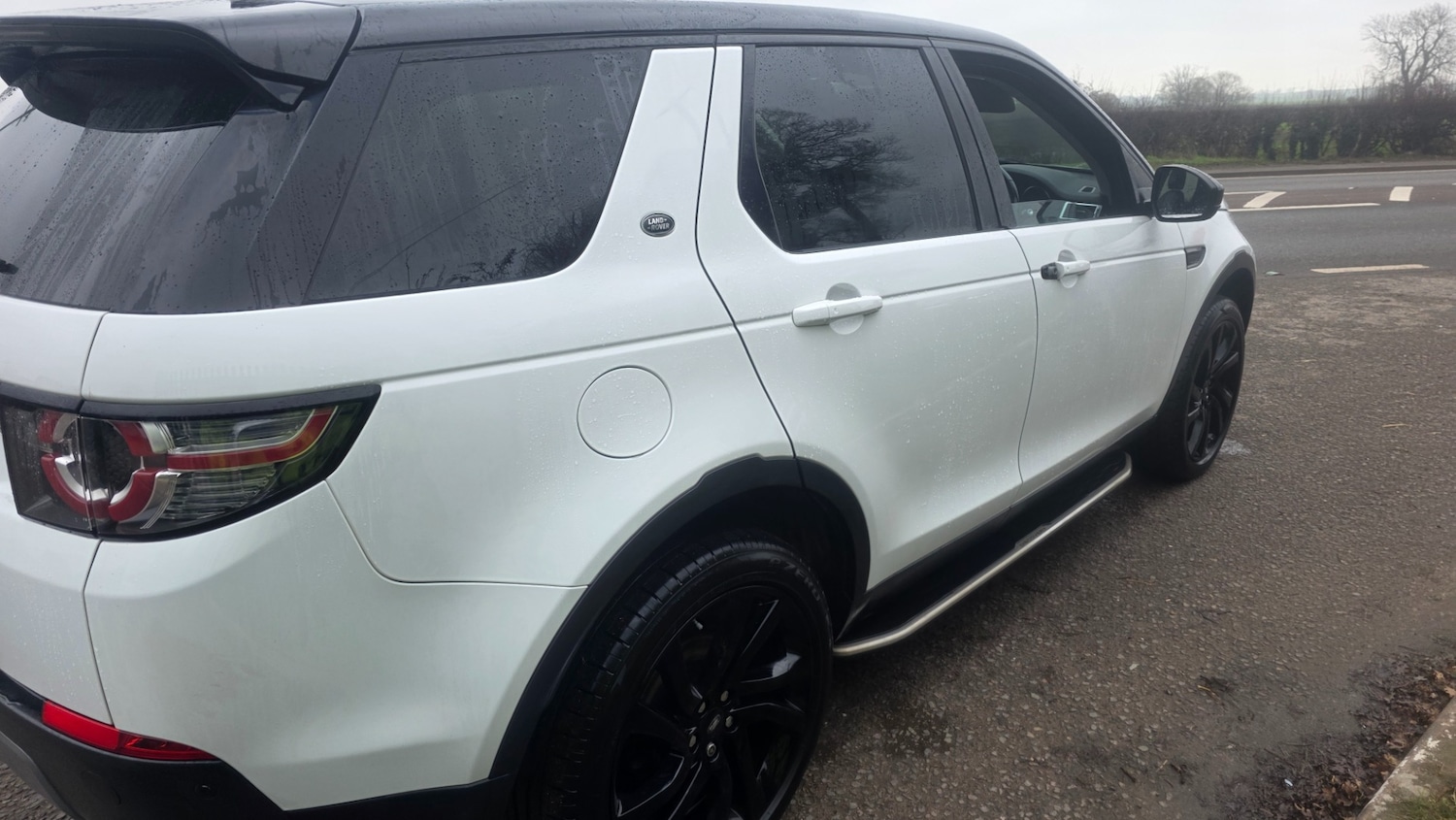 Used Land Rover Discovery Sport 2016 for sale - 77329397: Photo 5