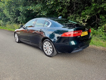 Used Jaguar XE 2016 for sale - 78956488: Photo