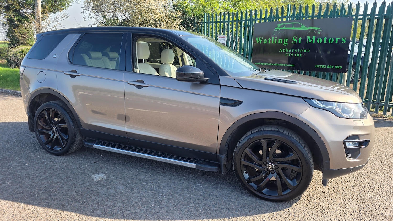 Used Land Rover Discovery Sport 2015 for sale - 78173067: Photo 2