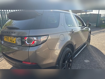 Used Land Rover Discovery Sport 2015 for sale - 78173067: Photo