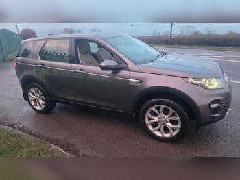 Land Rover Discovery Sport feature image