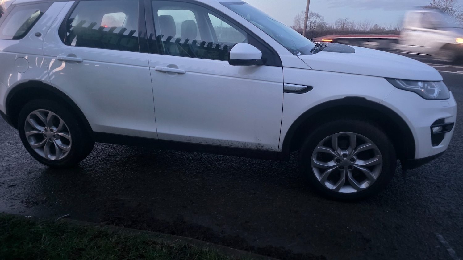 Used Land Rover Discovery Sport 2016 for sale - 77530617: Photo 4