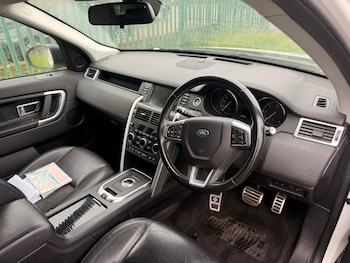 Used Land Rover Discovery Sport 2017 for sale - 78789288: Photo