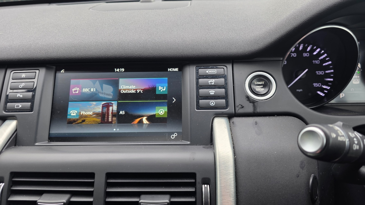 Used Land Rover Discovery Sport 2015 for sale - 78049877: Photo 15