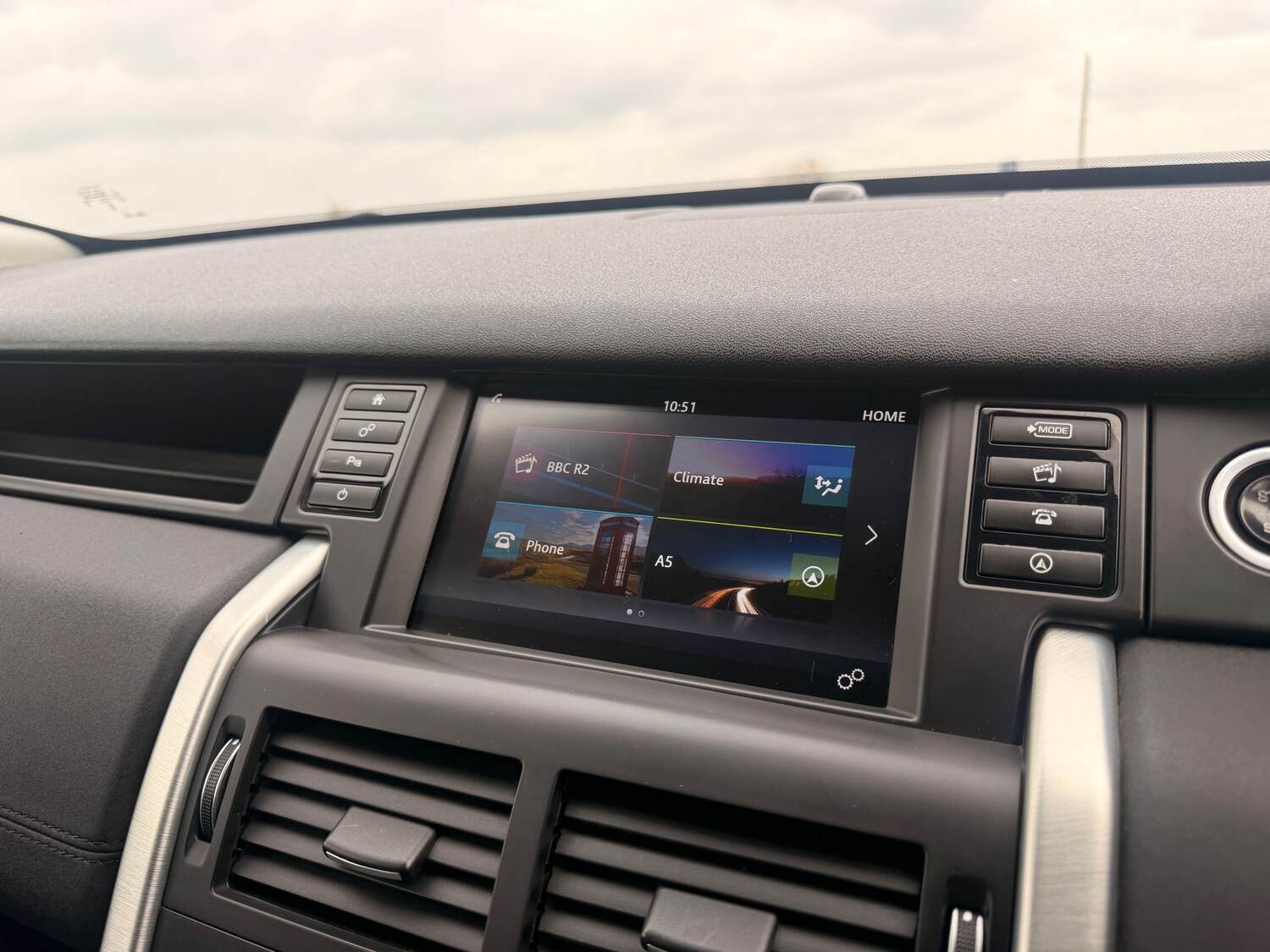 Used Land Rover Discovery Sport 2016 for sale - 77995211: Photo 18