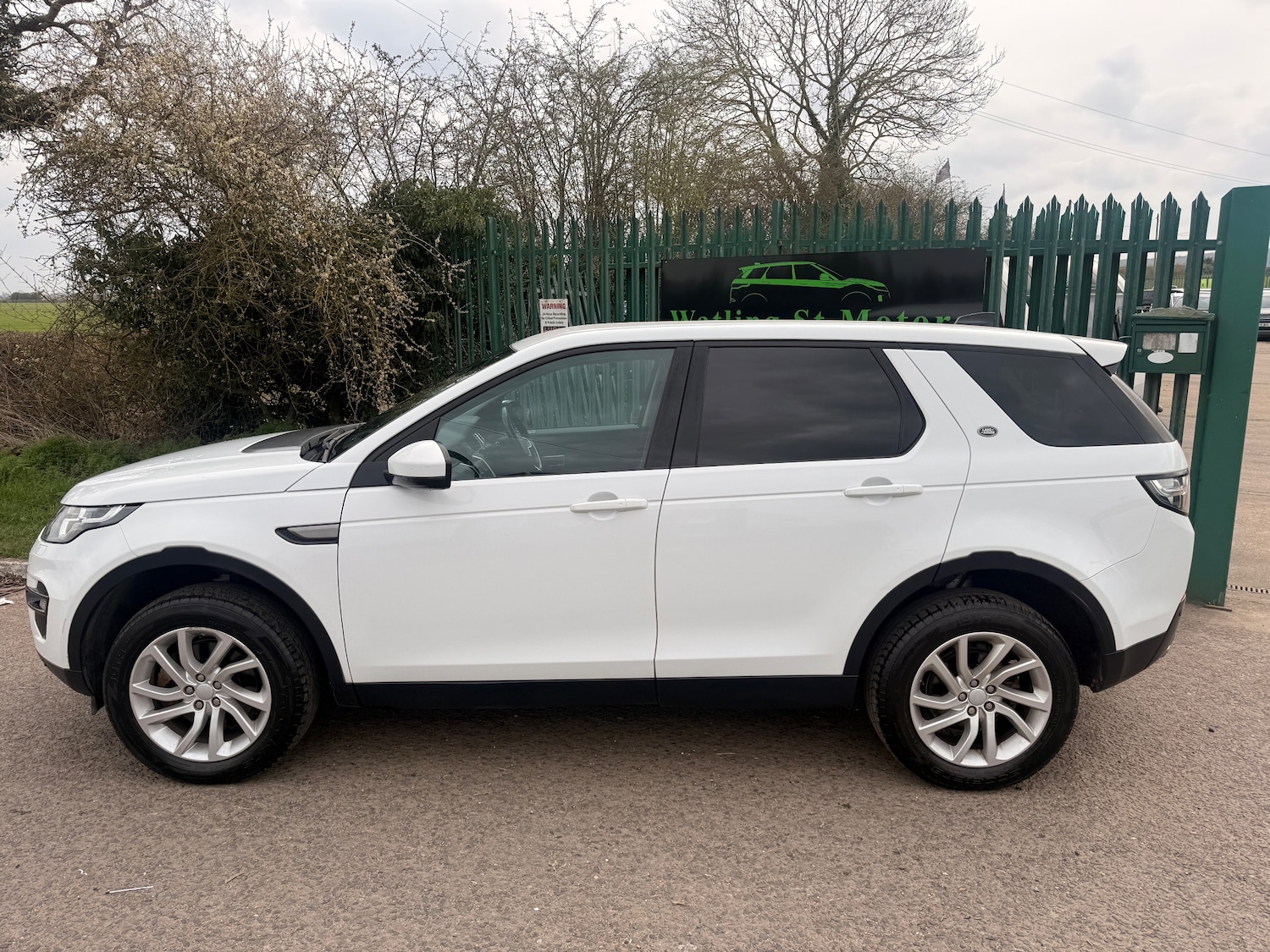 Used Land Rover Discovery Sport 2016 for sale - 77995211: Photo 5