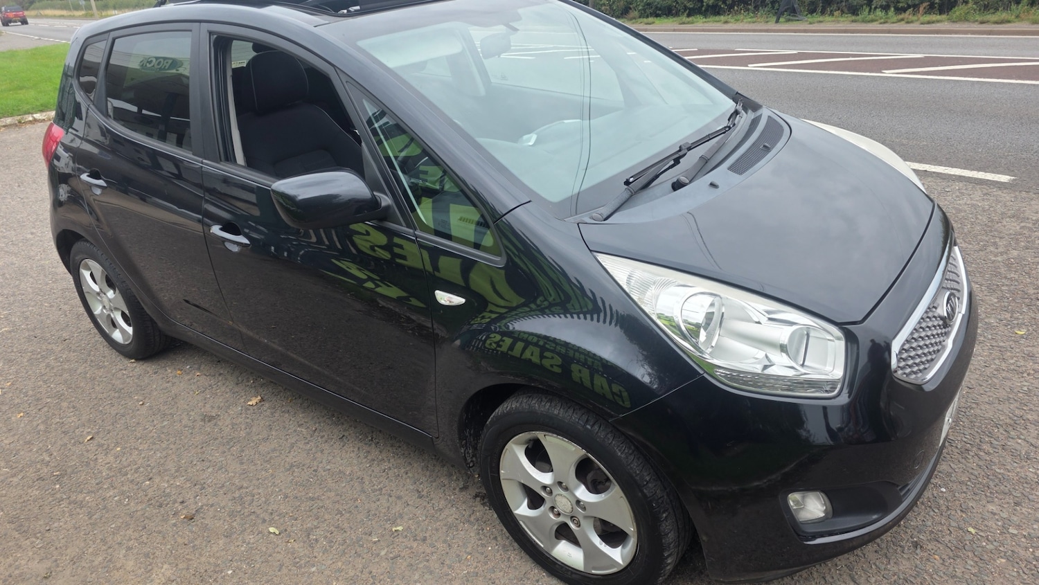 Used Kia Venga 2011 for sale - 76093903: Photo 11