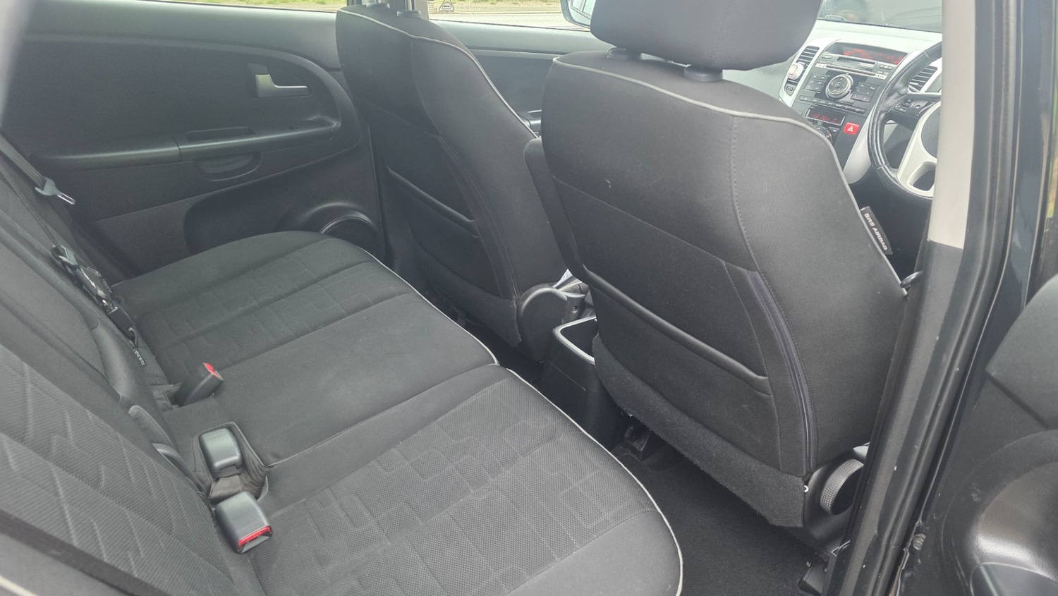 Used Kia Venga 2011 for sale - 76093903: Photo 16