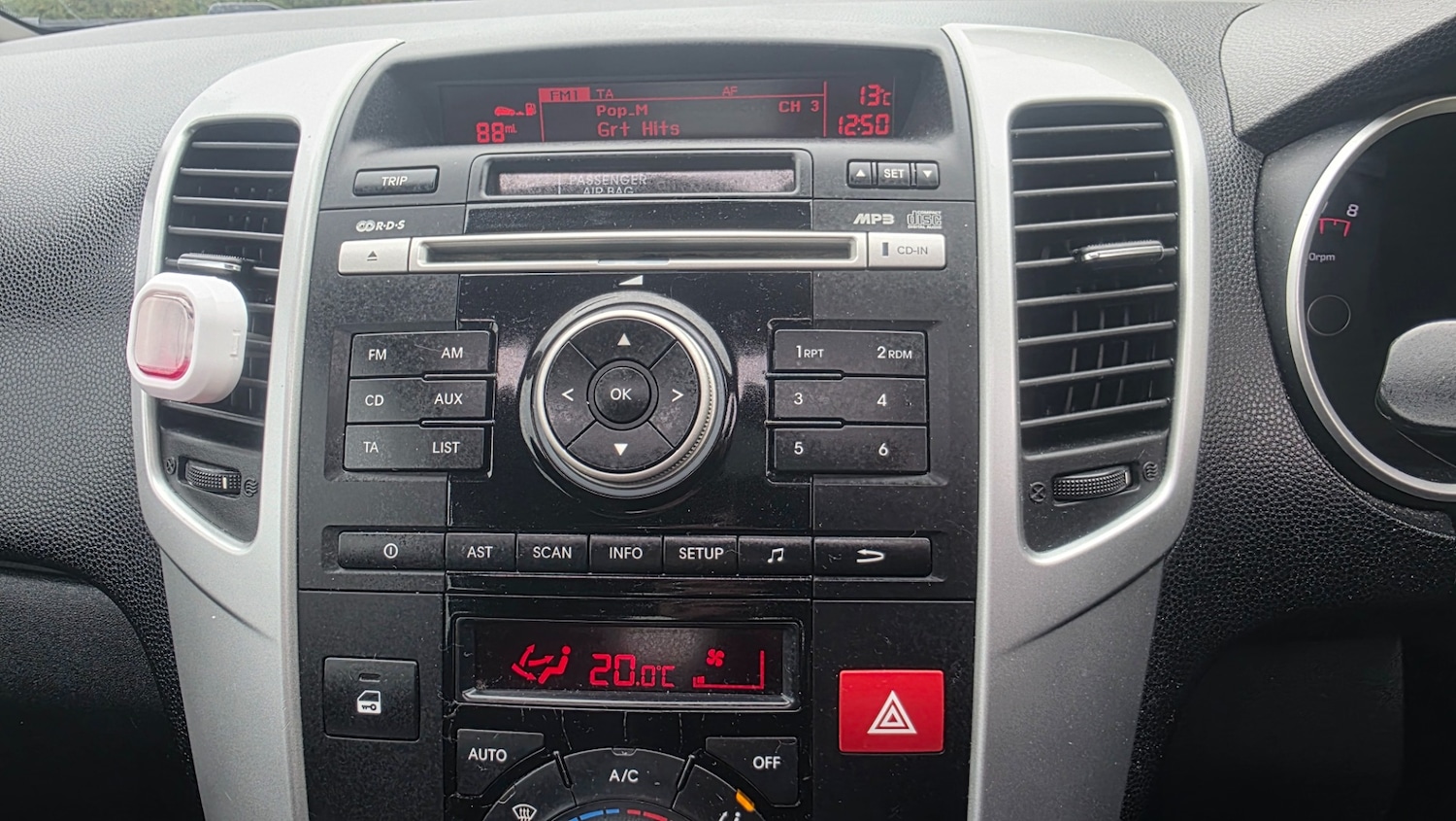 Used Kia Venga 2011 for sale - 76093903: Photo 21