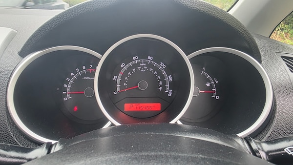 Used Kia Venga 2011 for sale - 76093903: Photo 23