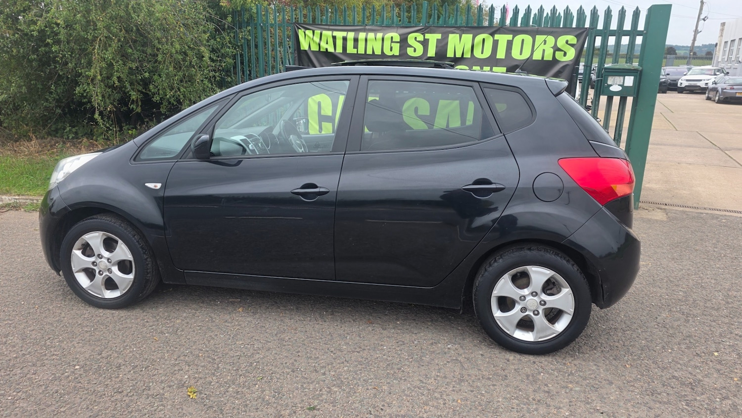 Used Kia Venga 2011 for sale - 76093903: Photo 4