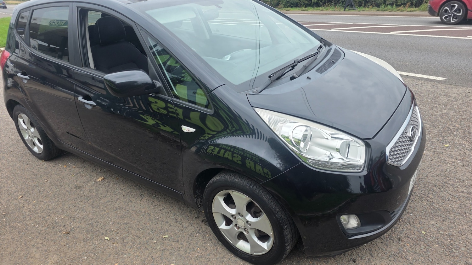 Used Kia Venga 2011 for sale - 76093903: Photo 8